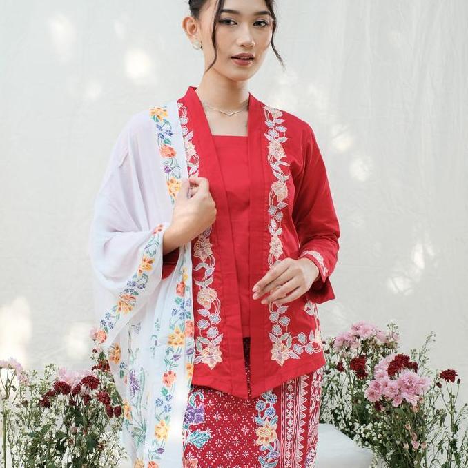 Kebaya Encim Bordir Lengan Panjang Katun Jepang Merah