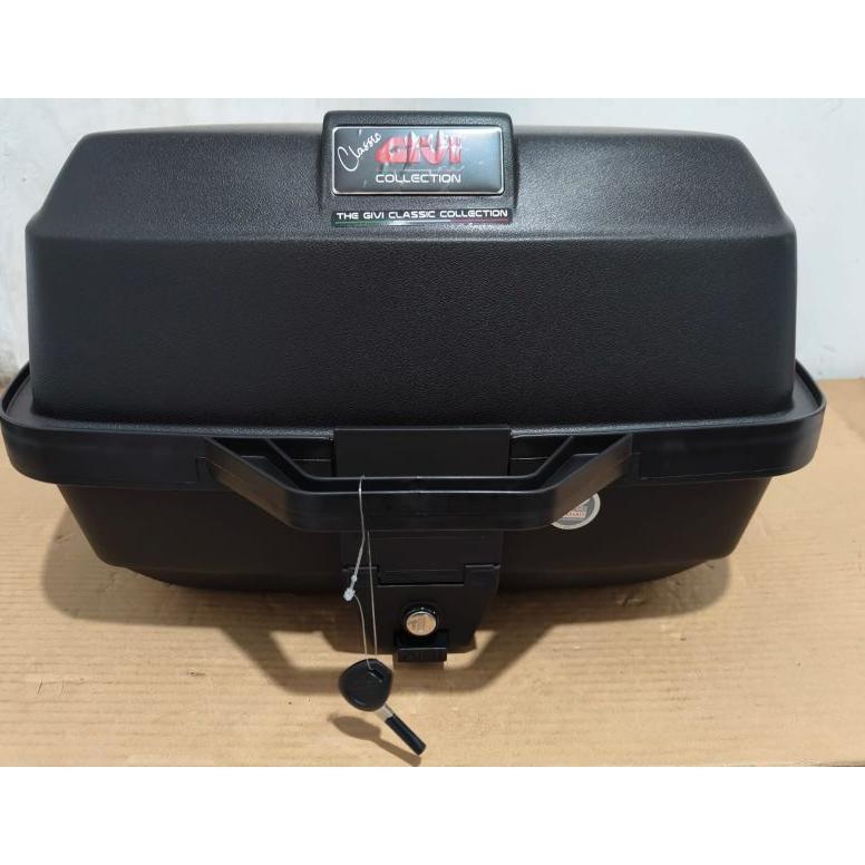 box givi e20 muat 2 helm