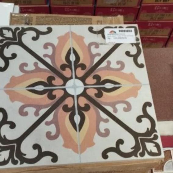 roman granit vintage mood 30x30 dGaudy