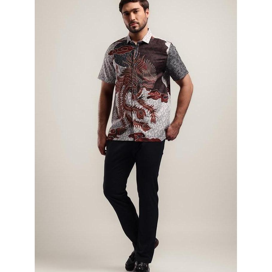 Boyboy- Moc Kemeja Batik Lengan Pendek Pria Dhanu - Beige