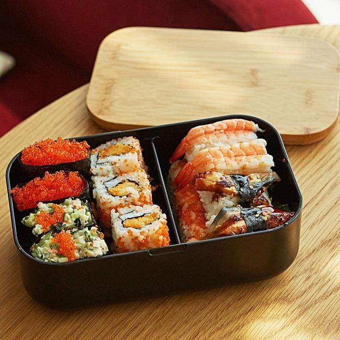 Baru- Miniso Kotak Makan Sederhana Lunch Box 900Ml Besar Gaya Jepang