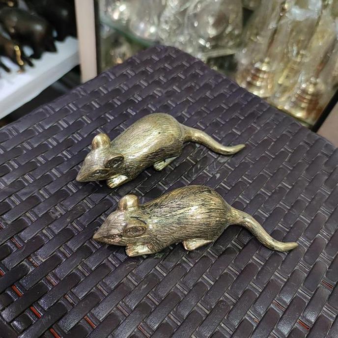 &<&<&<&] patung tikus shio