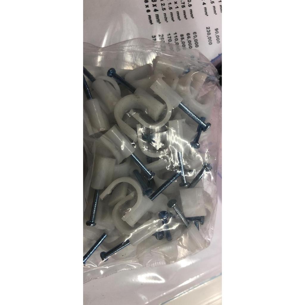 Spesial Box Mcb Hager 4Group Outbow Vs104Tva