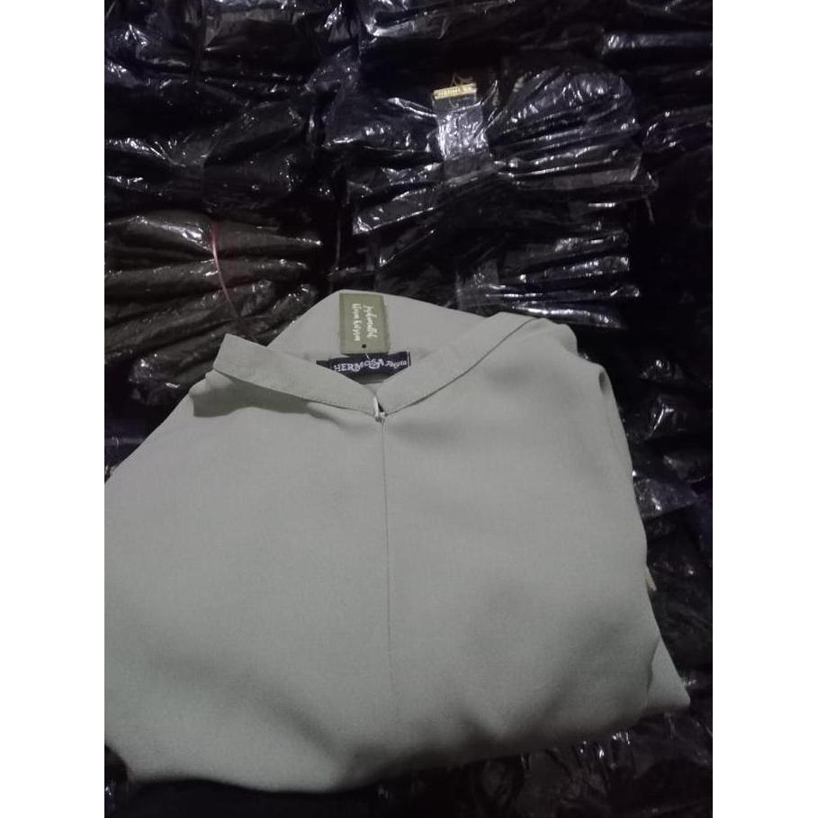 Grosir [Gamis Hermosa]Gamis Hermosa Bahan Wollycrepe Polos Warna Sage-Gamis Polos Sage Terbaru-Gamis