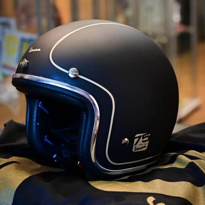 '' HELM VESPA PRIMAVERA ANNIVERSARY 75TH //