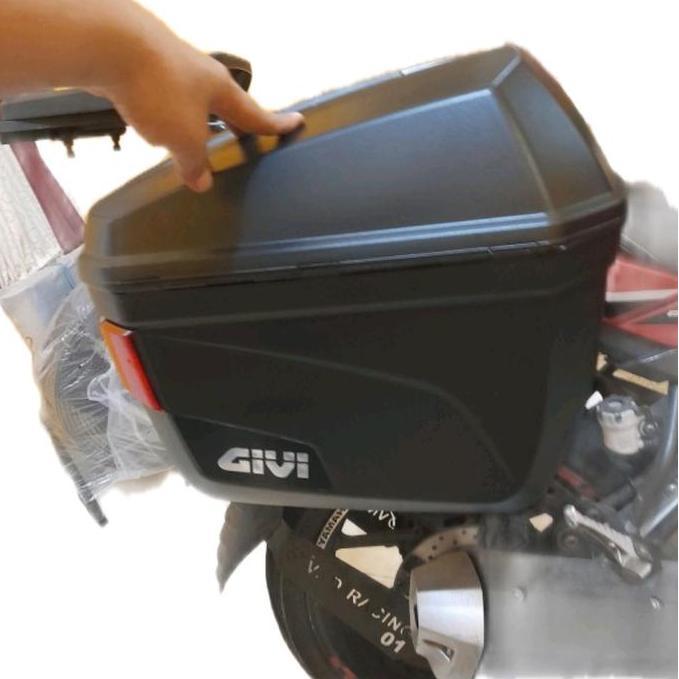 OK BOX SAMPING KIRI KANAN GIVI E22 UNTUK SEPEDA MOTOR - MOTORCYCLE *