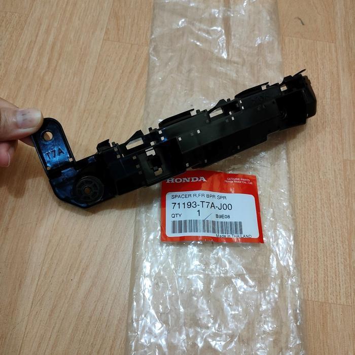 Breket / Bracket Bumper Depan Honda HRV 2015-2019 Genuine