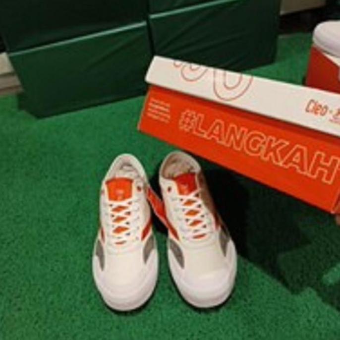 Sepatu Patrobas x Cleo White Low/Patrobas x Cleo Putih Pendek/orinal Canvas Casual