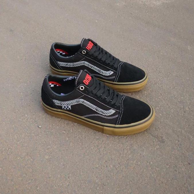 Vans skate old skool x hockey black snake (Resmi PT NAVYA)