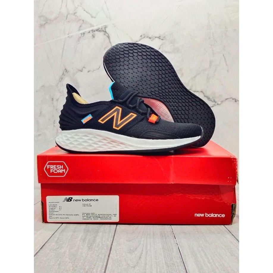 Sepatu Pria New Balance Fresh Foam V1 Orinal MROAVCK