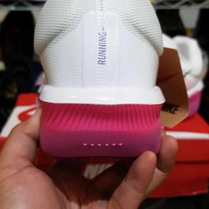 Nike Zoomfly putih pink size 42