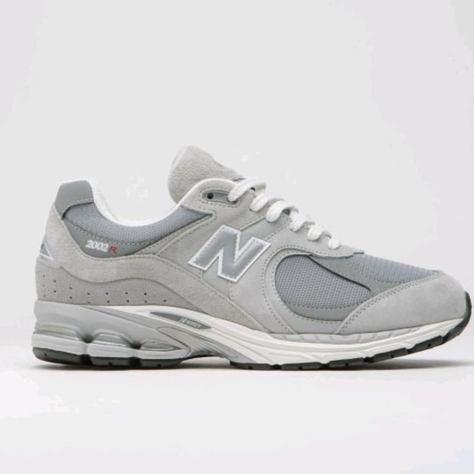 Sepatu Sneaker NB 2002R grey