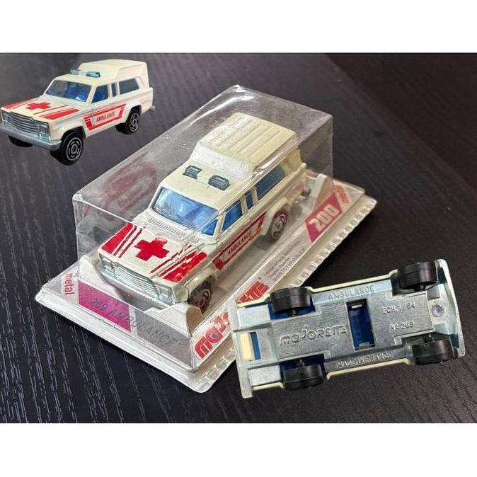 Vintage Majorette Made in France 269 Jeep Cherokee Ambulance