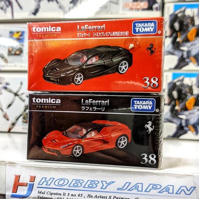 Tomica Premium 38 LaFerrari Black & Red