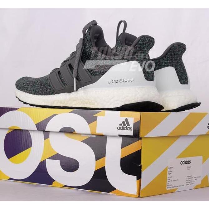Sepatu Sneakers Adidas UltraBOOST 4.0 CP9251