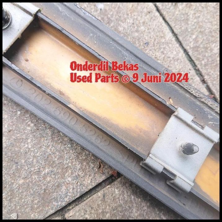 DISKON LIST BODY FENDER KANAN DEPAN MERCEDES BENZ W202 