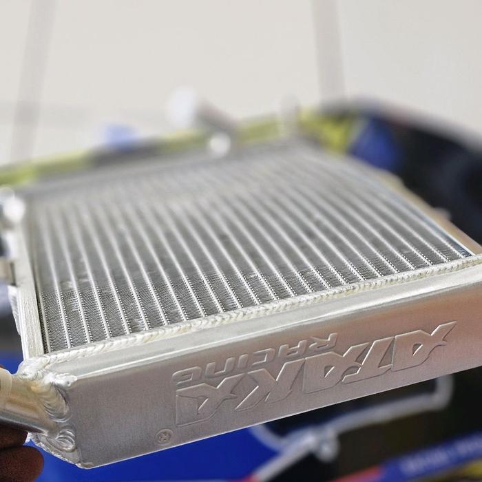 Ataka Radiator Racing Big Volume Curve Untuk Ninja Ss & Ninja R Dengan Desain Kurva Yang Khas Origin