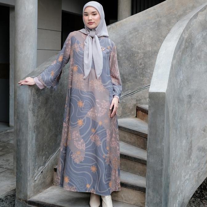 ZM Zaskia Mecca - Luny Dark Grey Dress Jelita Indonesia Edisi Maluku