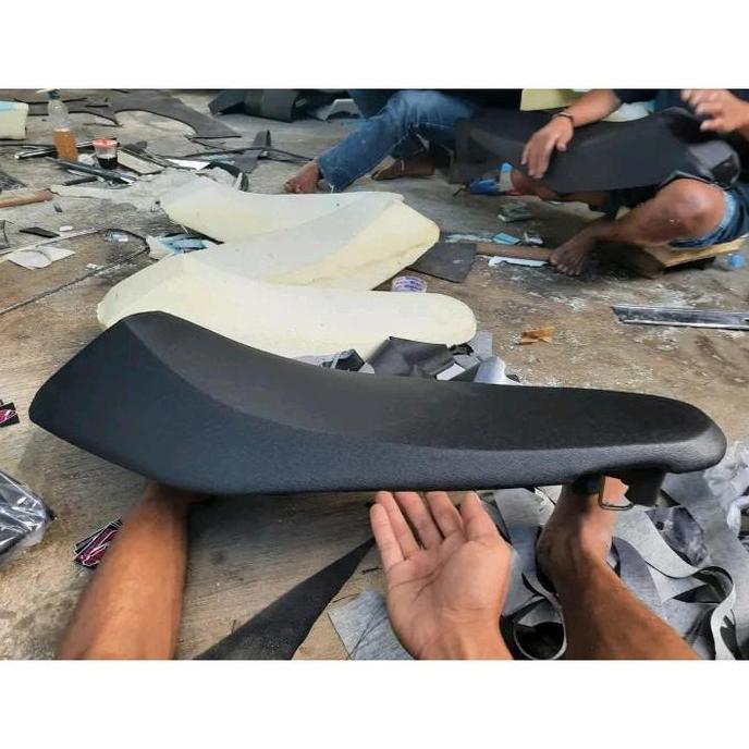 Jok Revo Absolute roadrace - Jok honda Revo Absolute roadrace - Jok motor Revo Absolute tinggal pasa