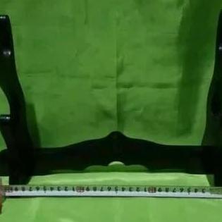 Dudukan Standing Tatakan Tempat Pedang Samurai 2 Tingkat Hitam Katana (TERBAIK) (TERBARU) (TERMURAH)
