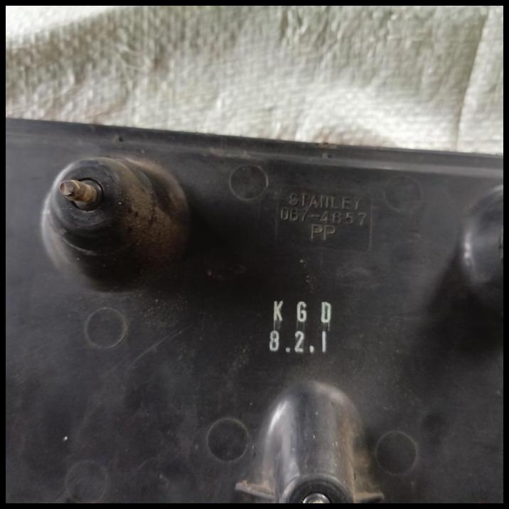 GRATIS ONGKIR LAMPU GARNISH BAGASI BELAKANG MAZDA MR 90 ORIGINAL COPOTAN 