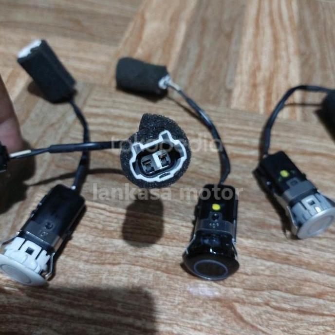 SENSOR BUMPER SENSOR PARKIR FORTUNER INNOVA 2012 2015 ORI Terlaris