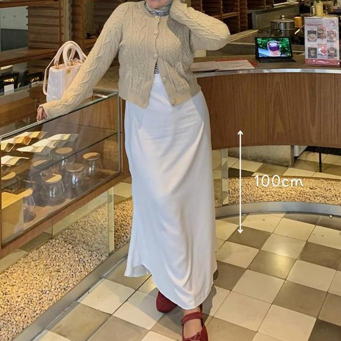 Pastikirim- Damawa Lexa Satin Skirt Jumbo Fit Bb 120 Kg - Rok Satin Wanita Allsize Bigsize Bawahan S