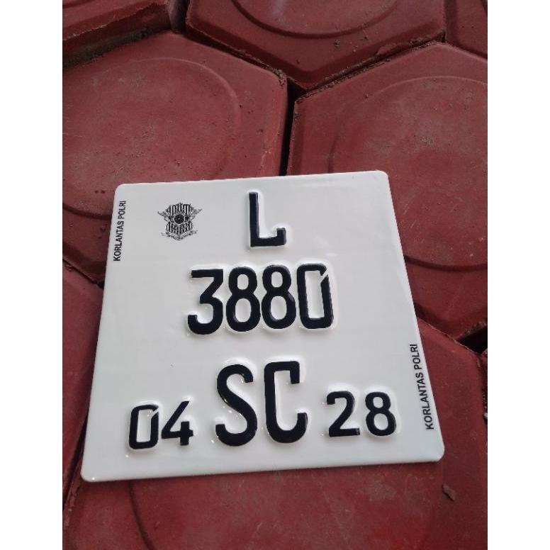 COD Plat vespa BELAKANG KOTAK