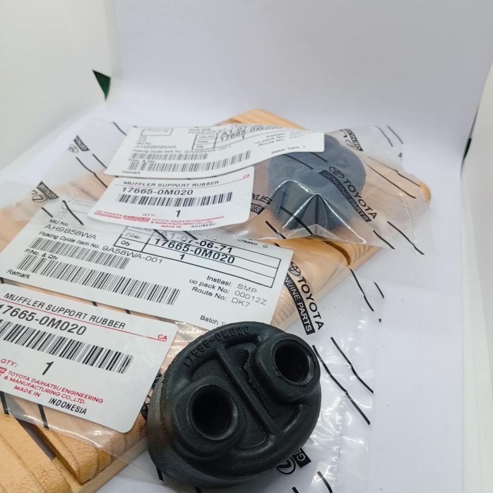 Karet Gantungan Knalpot Mobil Toyota  17565-0M020 Toyota Avanza Xenia Rush Terios Veloz Alya Agya ca