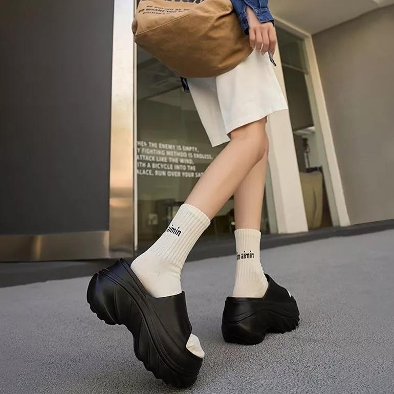 READY STOCK IKAN Sandal Wanita Mode Tinggi 8cm Sandal Wanita Elegan Karet Sepatu Sandal Wanita Sanda