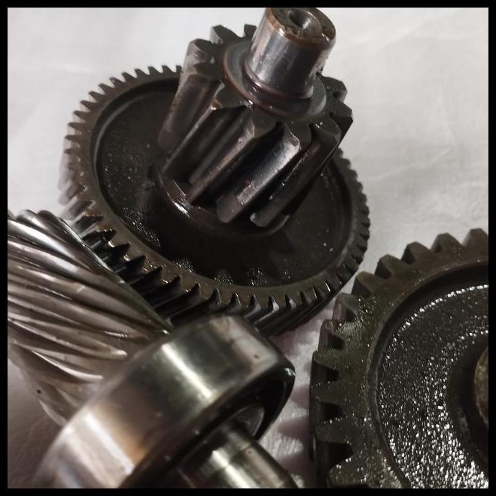 BEST DEAL GEAR BOX RASIO GIGI GARDAN TRANSMISI YAMAHA LEXI . NMAX NEW . AEROX NEW ORI 