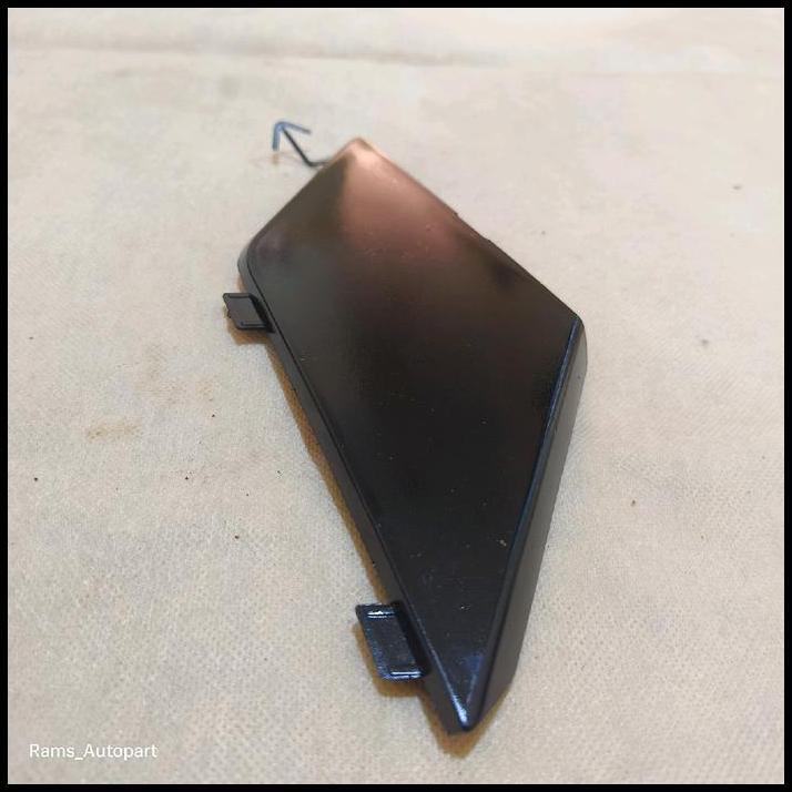 TERLARIS TUTUP DEREK TUTUP TOWING BEMPER DEPAN NISSAN LIVINA TAHUN 2019 - 2021 ORIGINAL 