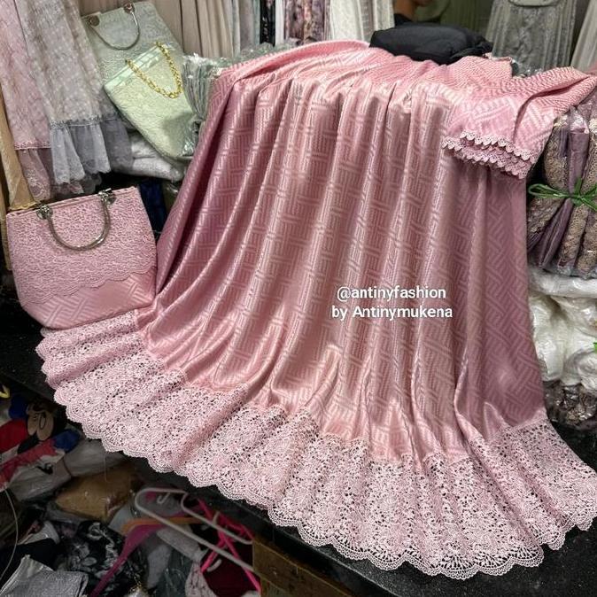 DF114 - Mukena renda / mukena Sutra premium/ mukena dewasa/ mukena cantik/ Mukena mewah