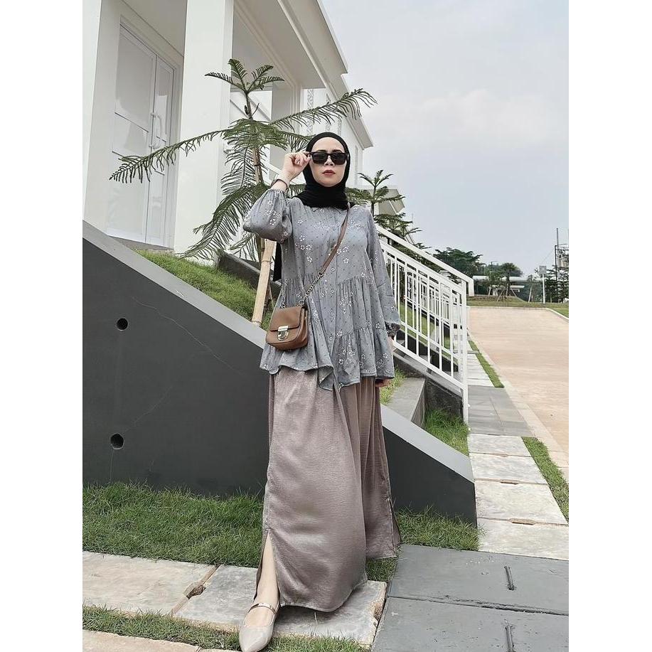 Aimee Tops by Fhanza Project