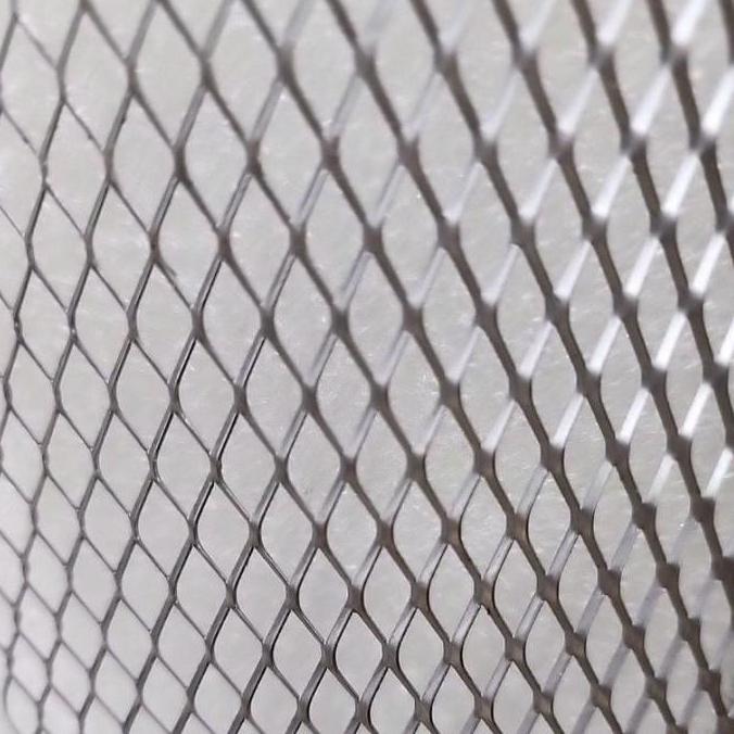 ram kawat box speaker atau filter bumper mobil