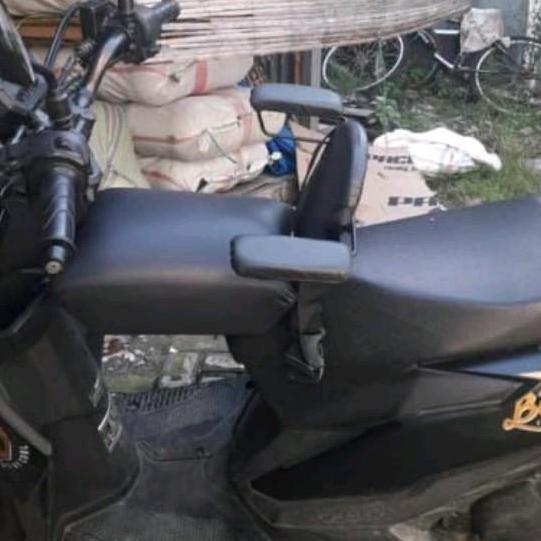 jok boncengan+SANDARAN anak motor beat street