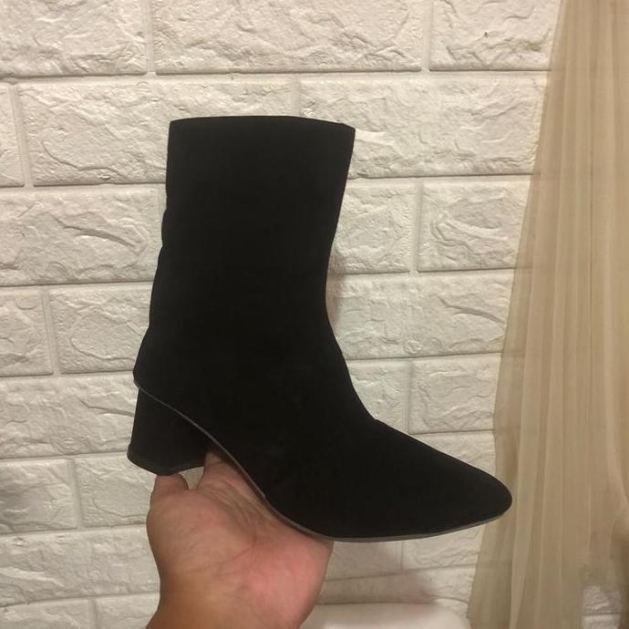 Terlaris Sepatu Heels Boots Wanita Aira Shoes Boots Heels Wanita