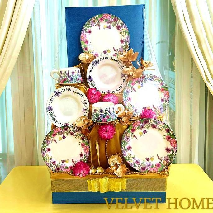 Parcel premium lebaran idul fitri natal imlek pecah belah peralatan piring makan tea set cangkir tea