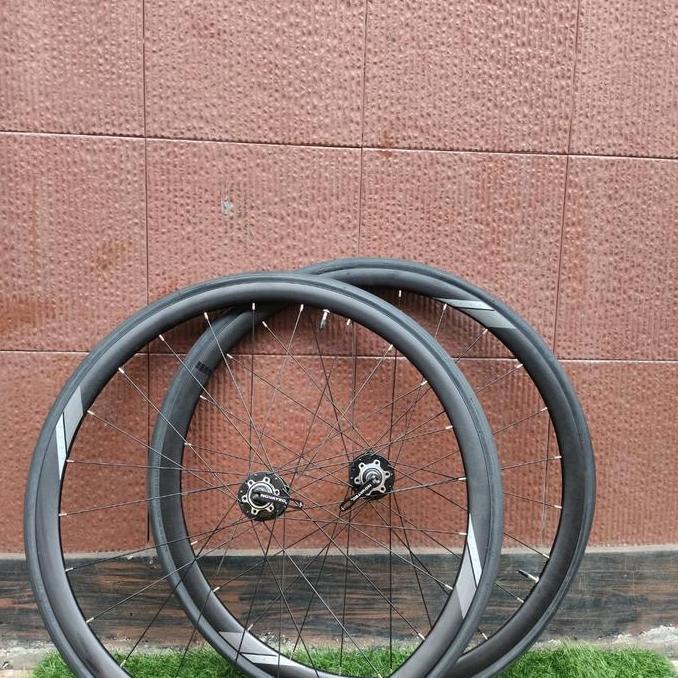 Wheelset 700C Discbrake 24 Hole