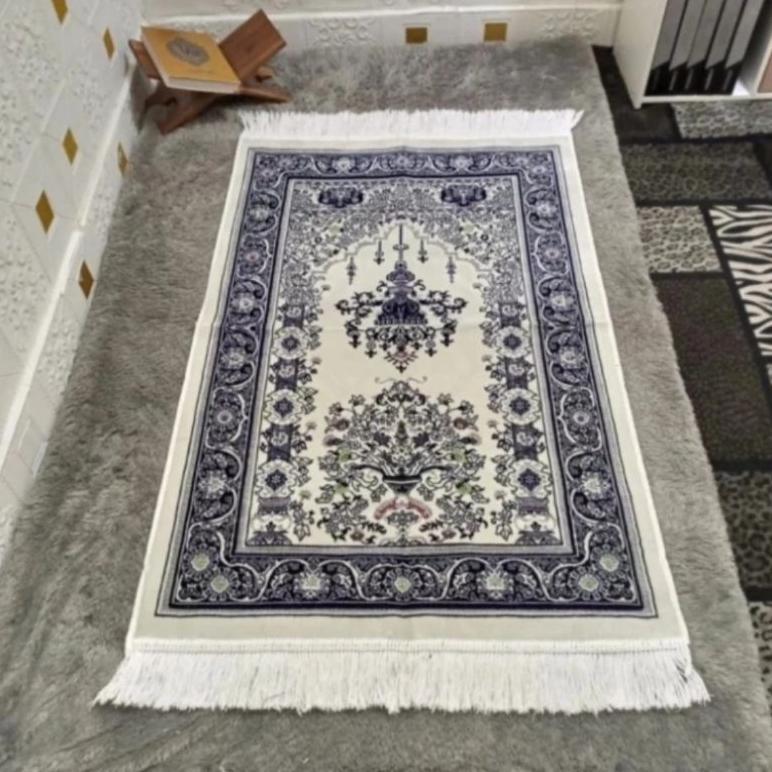 sajadah tebal bludru putih halus sajadah Turki tebal