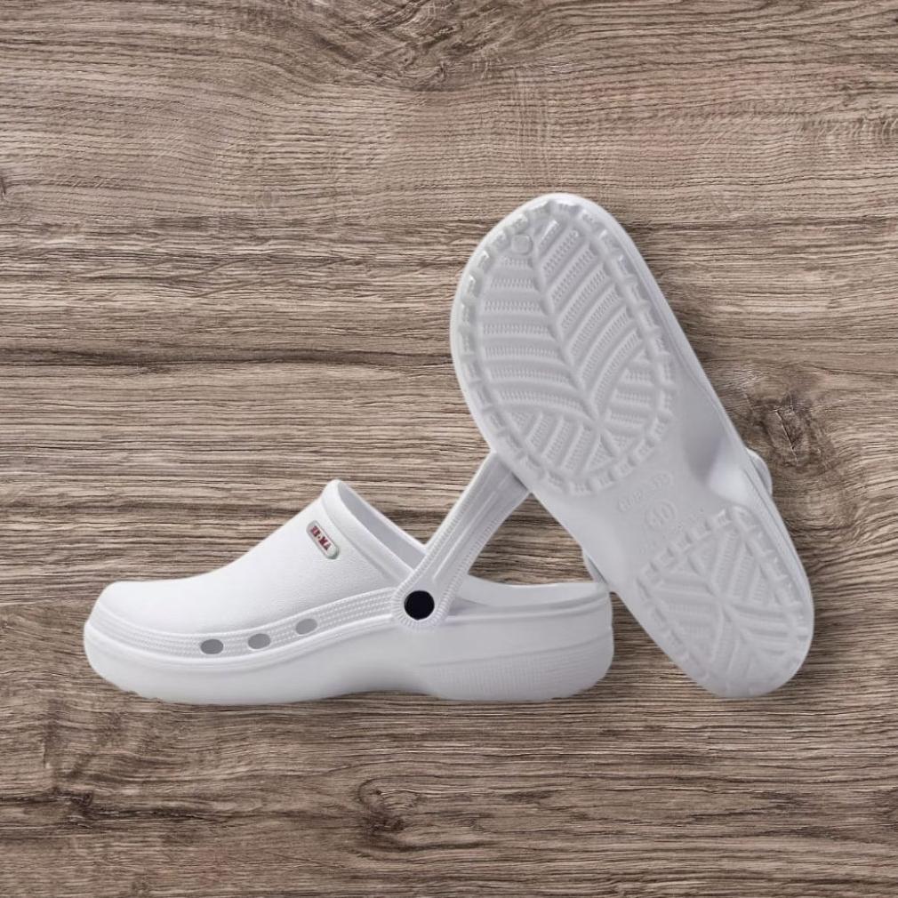 HOT SALE sandal  sepatu crocs medis putih sandal baim  pria wanita perawat bidan dokter sandal rumah