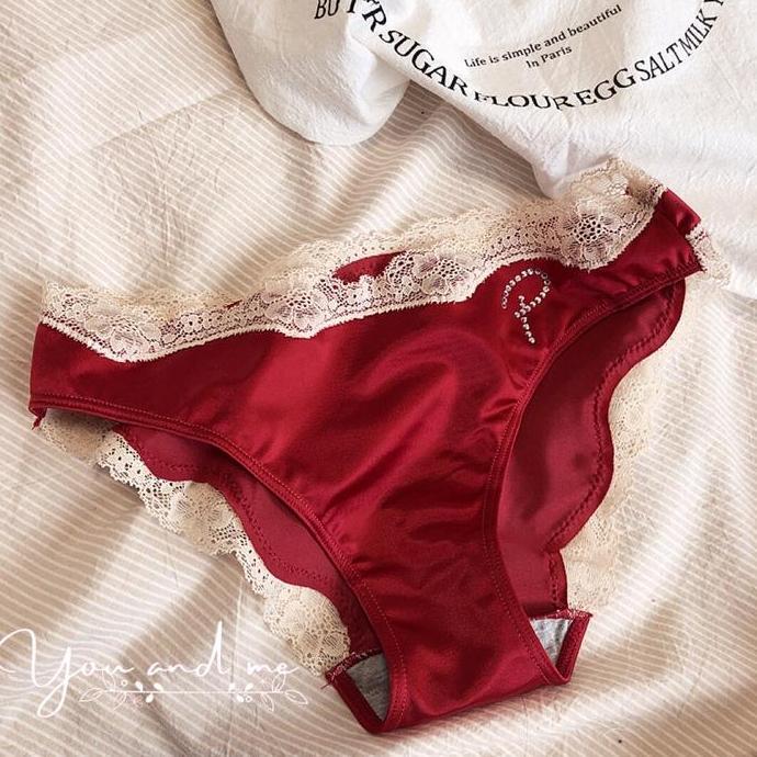Celana Dalam Wanita Handmade Satin Renda Lembut Silk