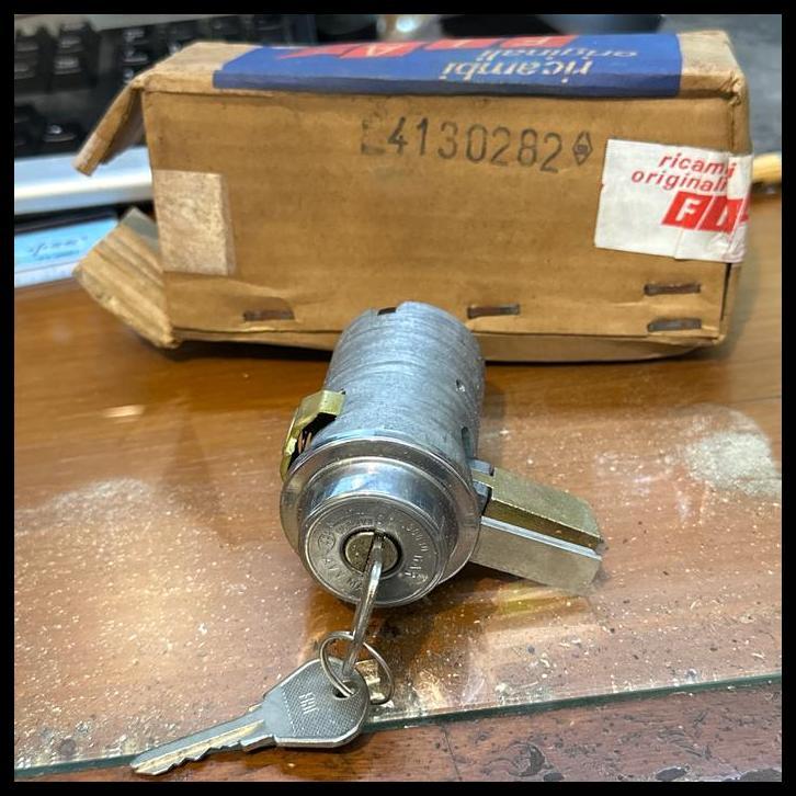 DISKON FIAT 4130282 IGNITION SWITCH FIAT 850 SPIDER FIAT 1500 CABRIO FIAT DINO SPIDER 