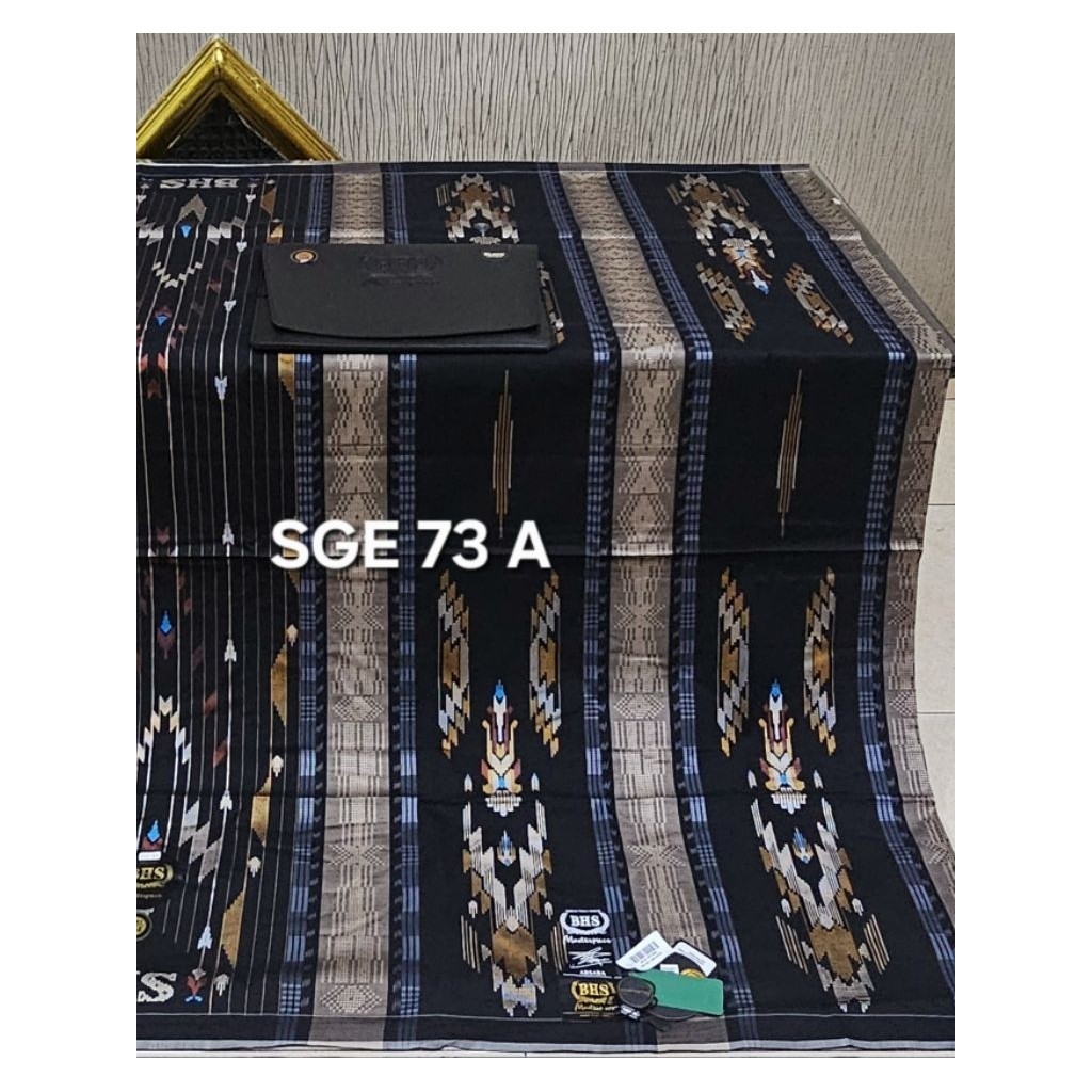 sarung bhs sge masterpiece gold dan signature full songket timbul bahan sutra sarung termahal berkua