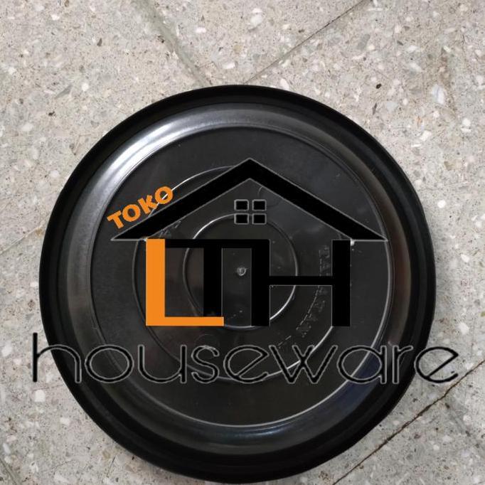 TATAKAN ALAS POT 30 CM HITAM TANAMAN BUNGA