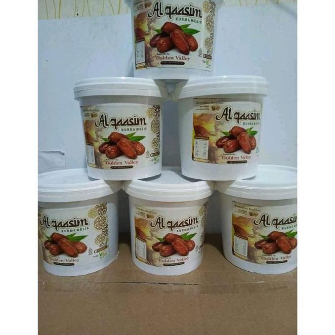 Al Qasim Kurma Al Qasim Kemasan Ember 450 Gram Golden Valley Terbaik untuk Kesehatan