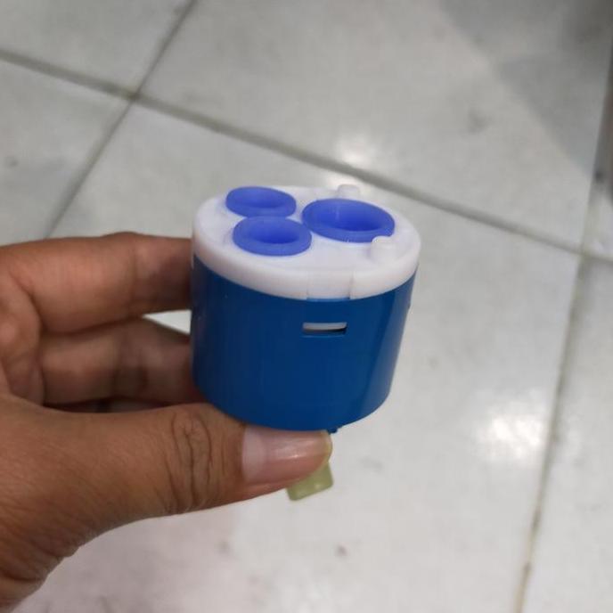 jantung kran panas dingin