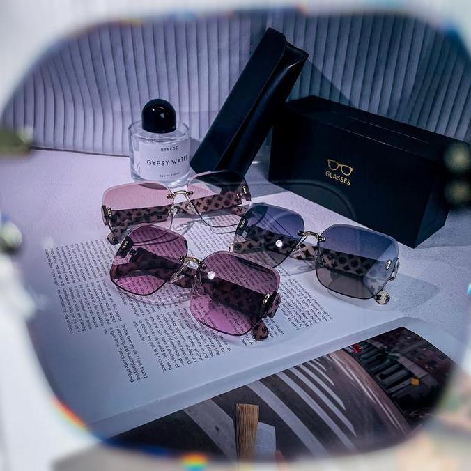 Wwpx- Ins Kacamata Import Mewah Kacamata Hitam Uv400 Kacamata Hitam Wanita Tanpa Bingkai Kacamata An