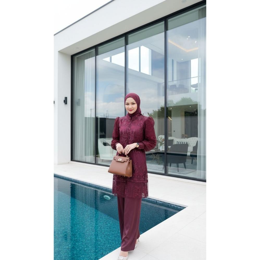 TERBARU GYO PREMIUM INNER OUTER BURGUNDY SETELAN WANITA SAKURA ONE SET MOTIF TILE BROKAT TUNIK PESTA