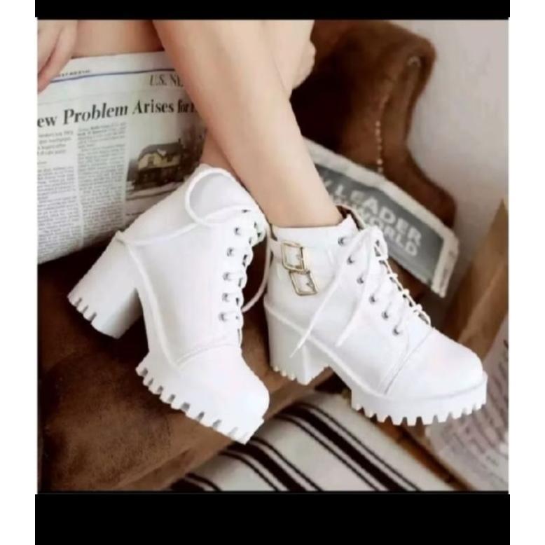 BESTPROMO sepatu sneakers boots wanita hak tebel sepatu boots koboy korean style sepatu boots hitam 